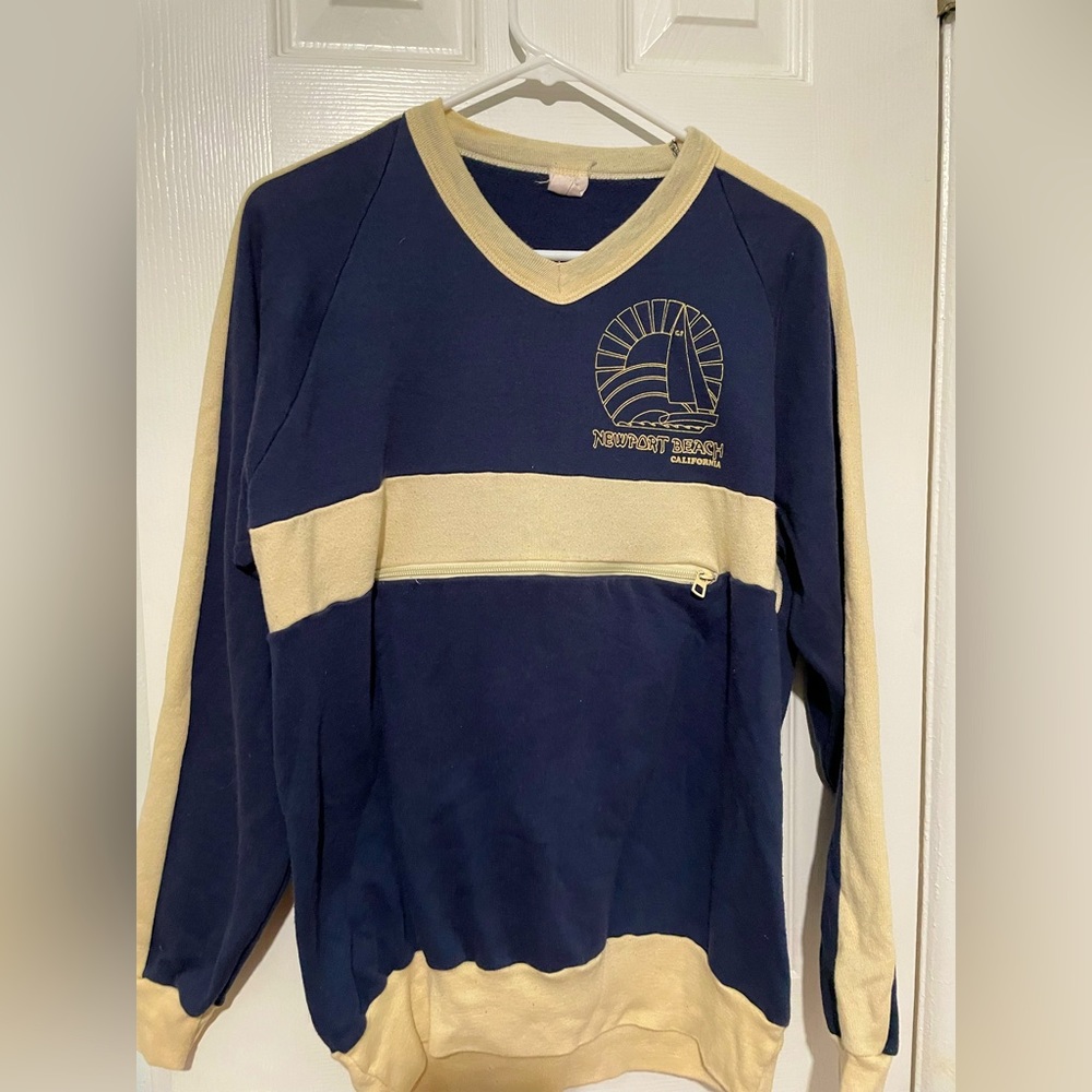 Oversized Newport Beach sweatshirt🌊